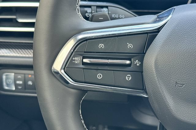 New 2026 Chevrolet Traverse High Country FWD image 36