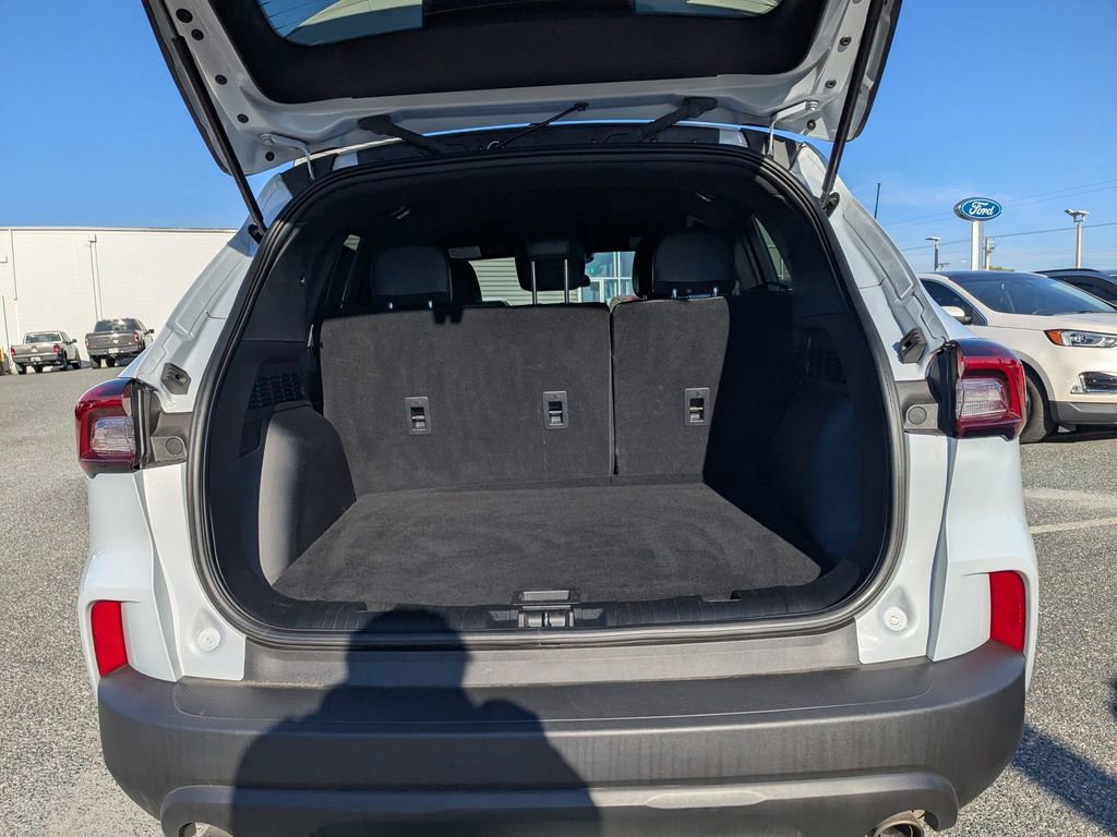 Used 2025 Ford Escape ST-Line image 12