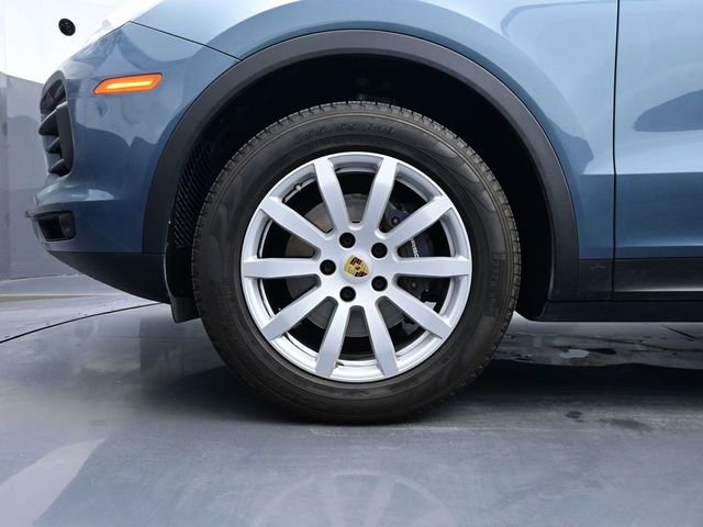 Certified 2019 Porsche Cayenne AWD/4WD image 6