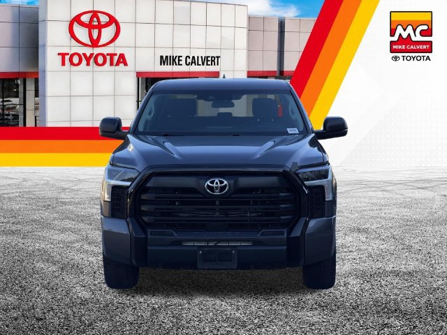 Used 2022 Toyota Tundra SR w/ SR Tow Package RWD image 2
