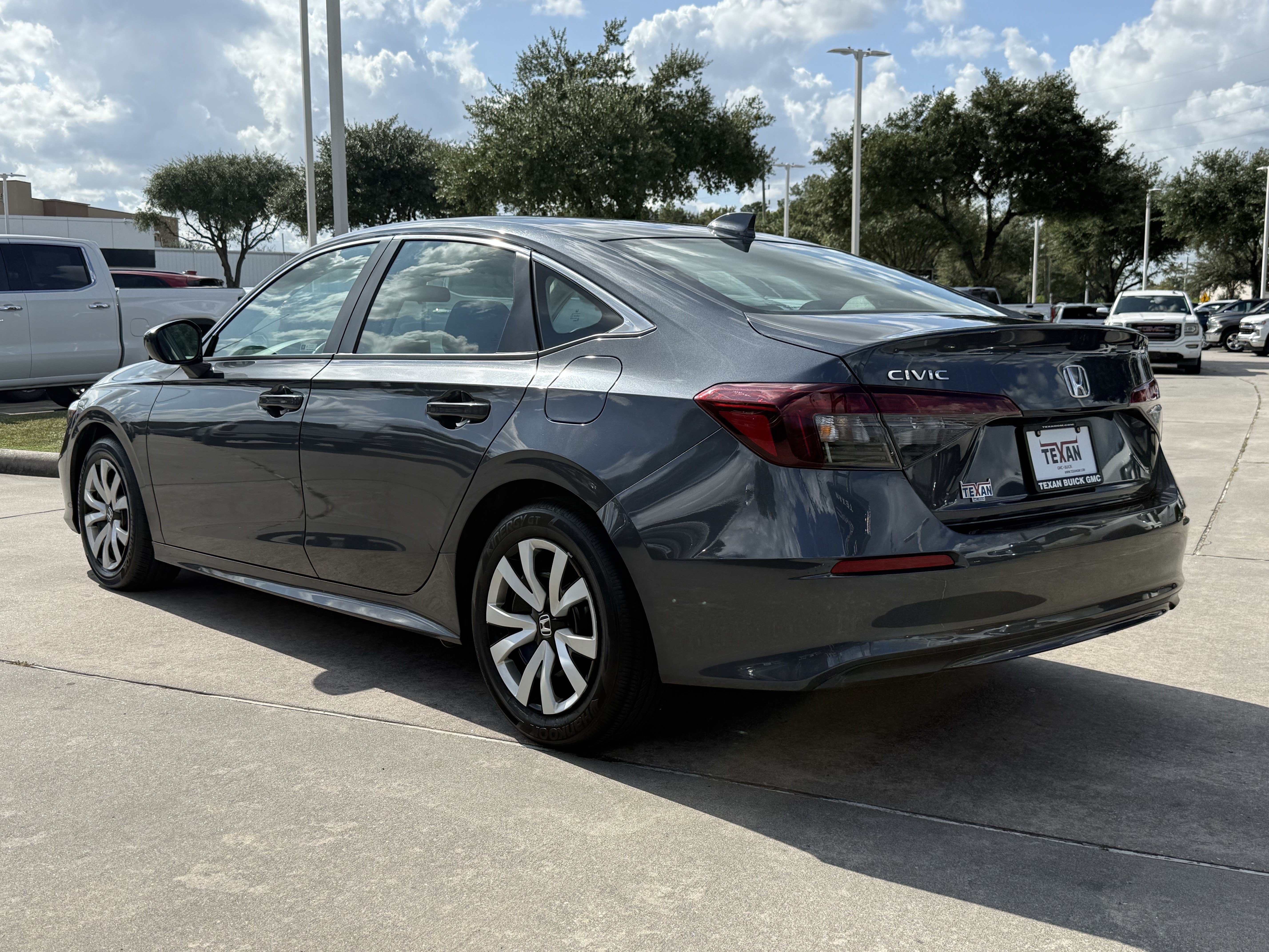 Used 2025 Honda Civic LX image 7
