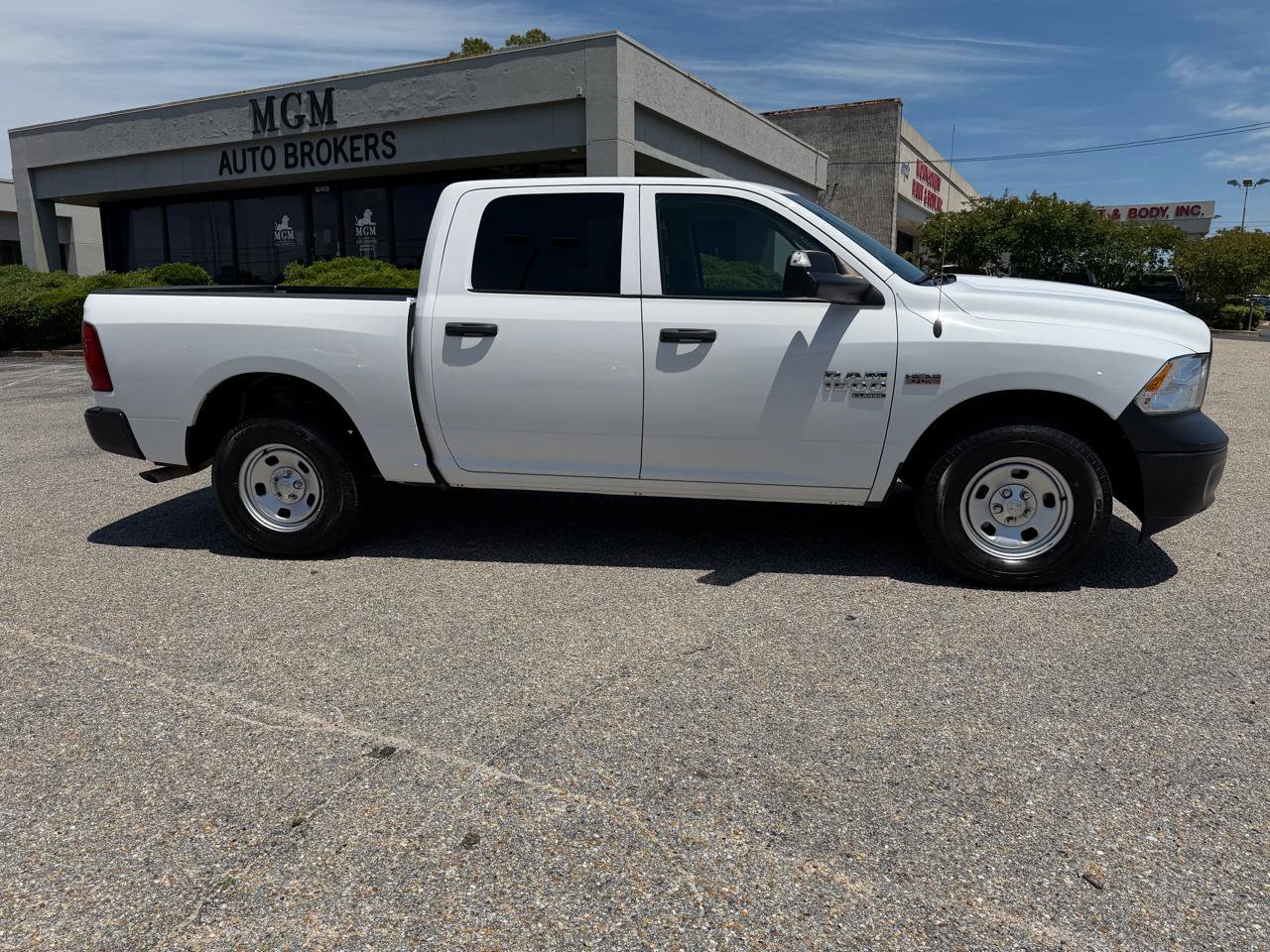Used 2020 RAM 1500 Tradesman w/ Trailer Tow Group AWD/4WD image 25