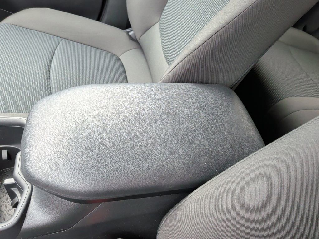 Used 2025 Toyota RAV4 LE image 26