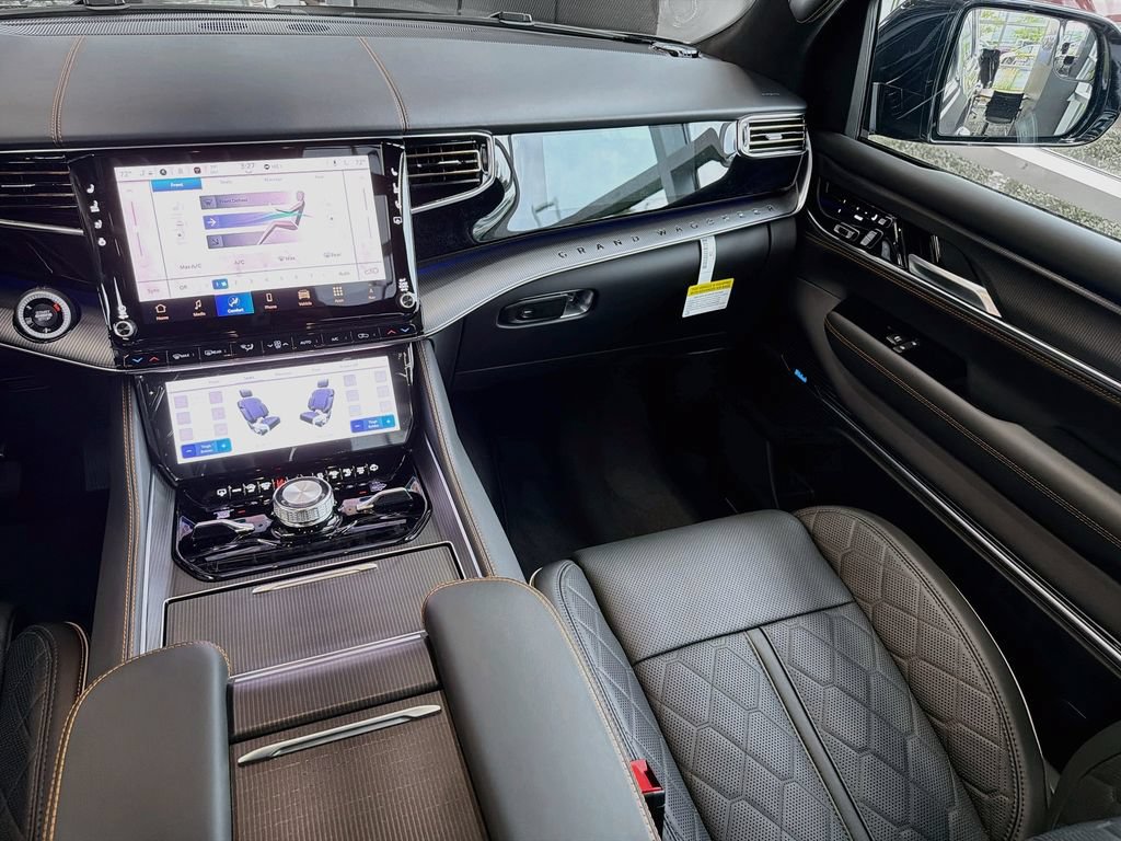 New 2026 Jeep Grand Wagoneer L Summit AWD/4WD image 23
