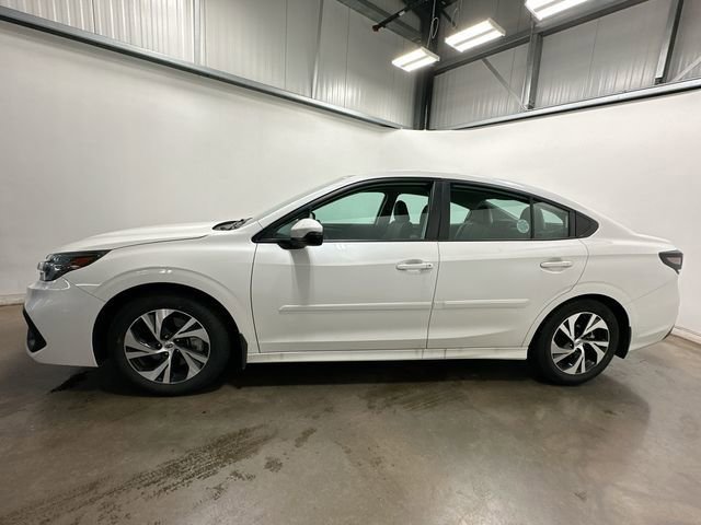 Used 2025 Subaru Legacy Premium AWD/4WD image 2