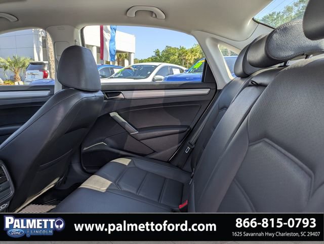 Used 2019 Volkswagen Passat 2.0T Wolfsburg FWD image 12