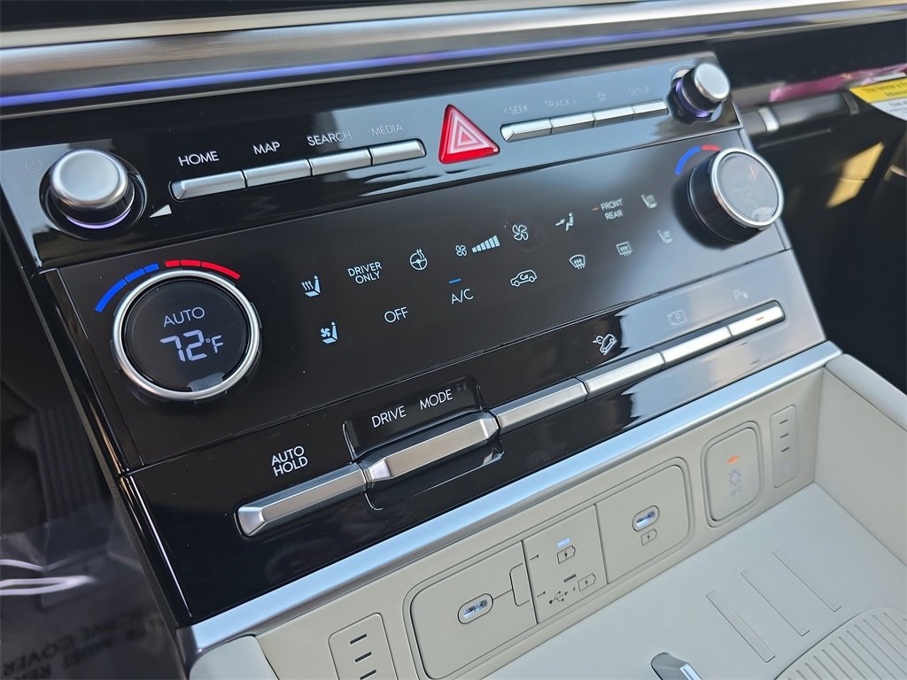 New 2025 Hyundai Santa Fe Calligraphy image 23