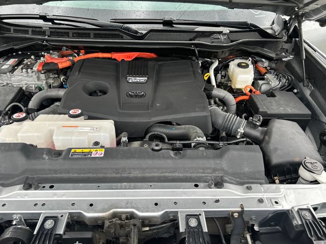 Used 2023 Toyota Tundra Platinum AWD/4WD image 22