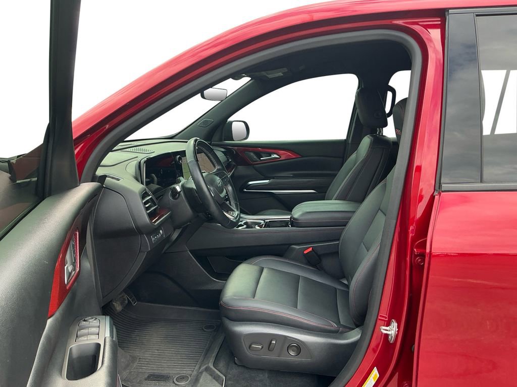 Used 2024 Chevrolet Traverse Z71 w/ Enhanced Driving Package image 14