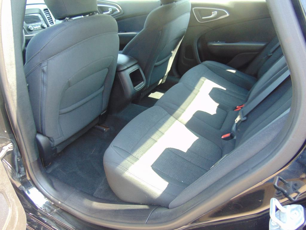 Used 2016 Chrysler 200 LX image 3