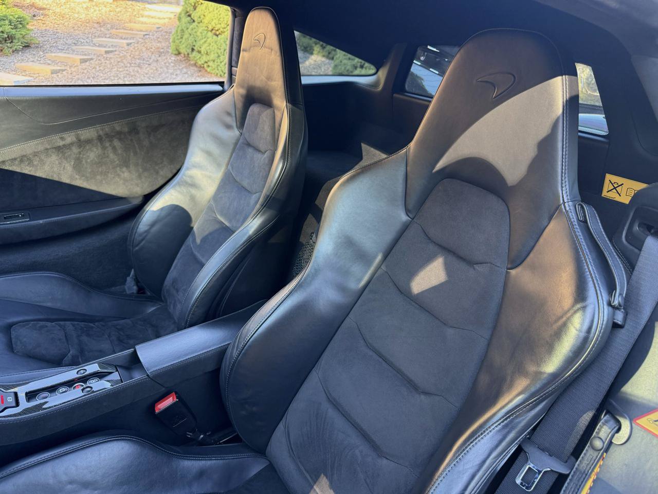 Used 2012 McLaren MP4-12C Coupe RWD image 24
