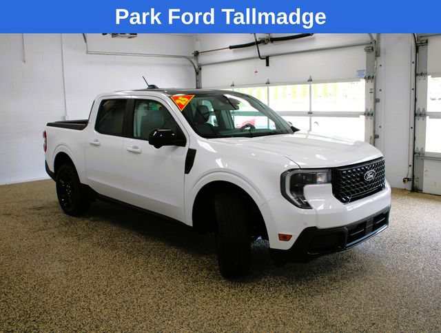 Used 2025 Ford Maverick Lariat w/ Black Appearance Package AWD/4WD image 7