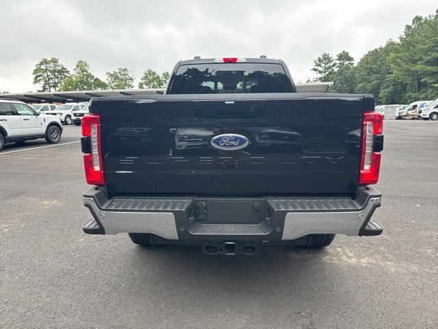 New 2025 Ford F250 Lariat w/ Chrome Package image 4