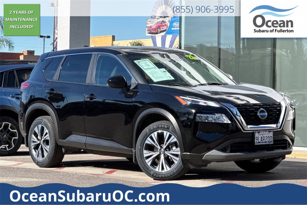 Used 2023 Nissan Rogue SV image 1