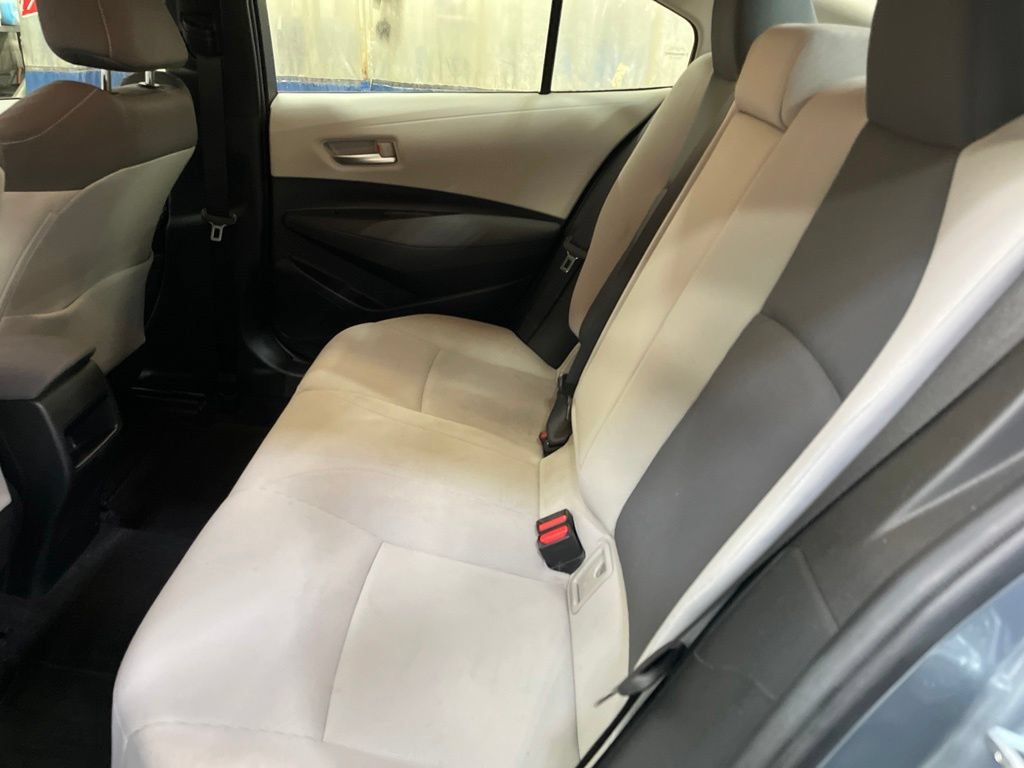 Used 2021 Toyota Corolla LE w/ Carpet Mat Package (TMS) FWD image 19