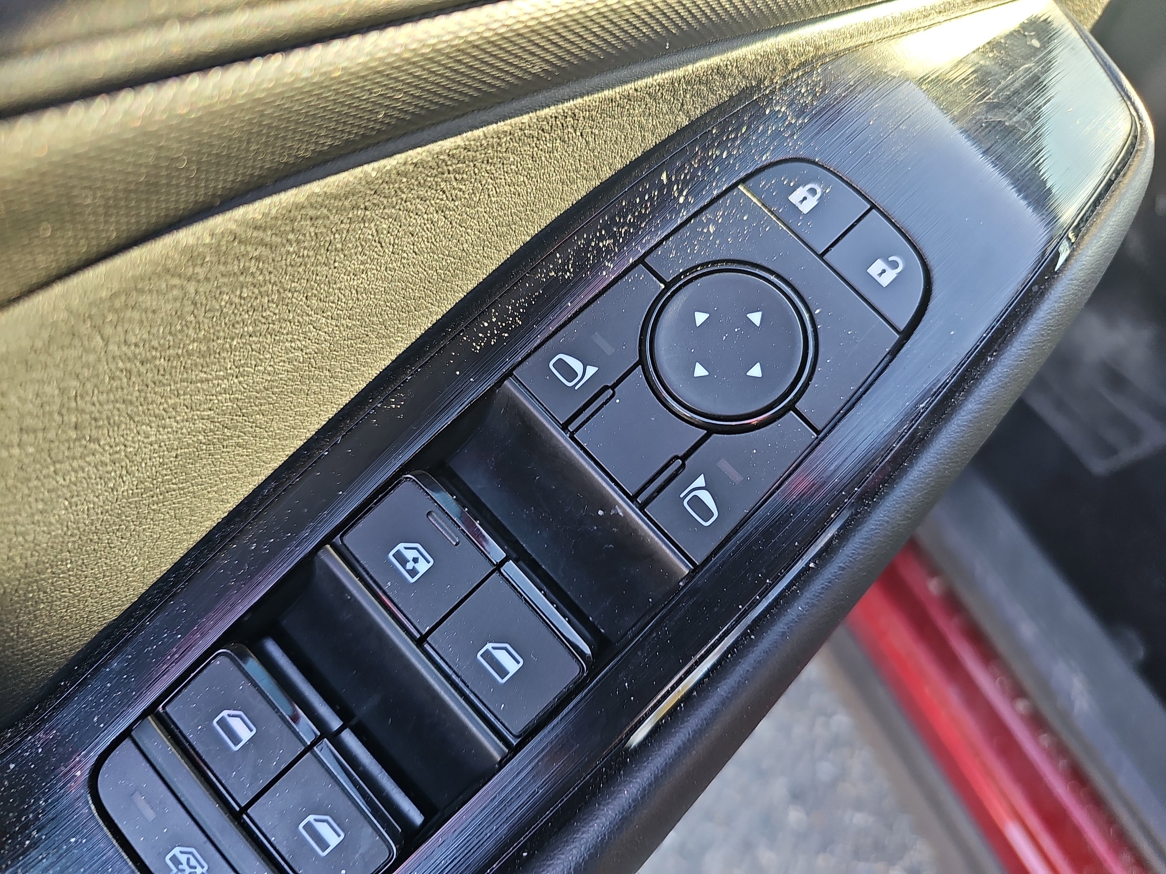 Certified 2025 Nissan Rogue S image 20