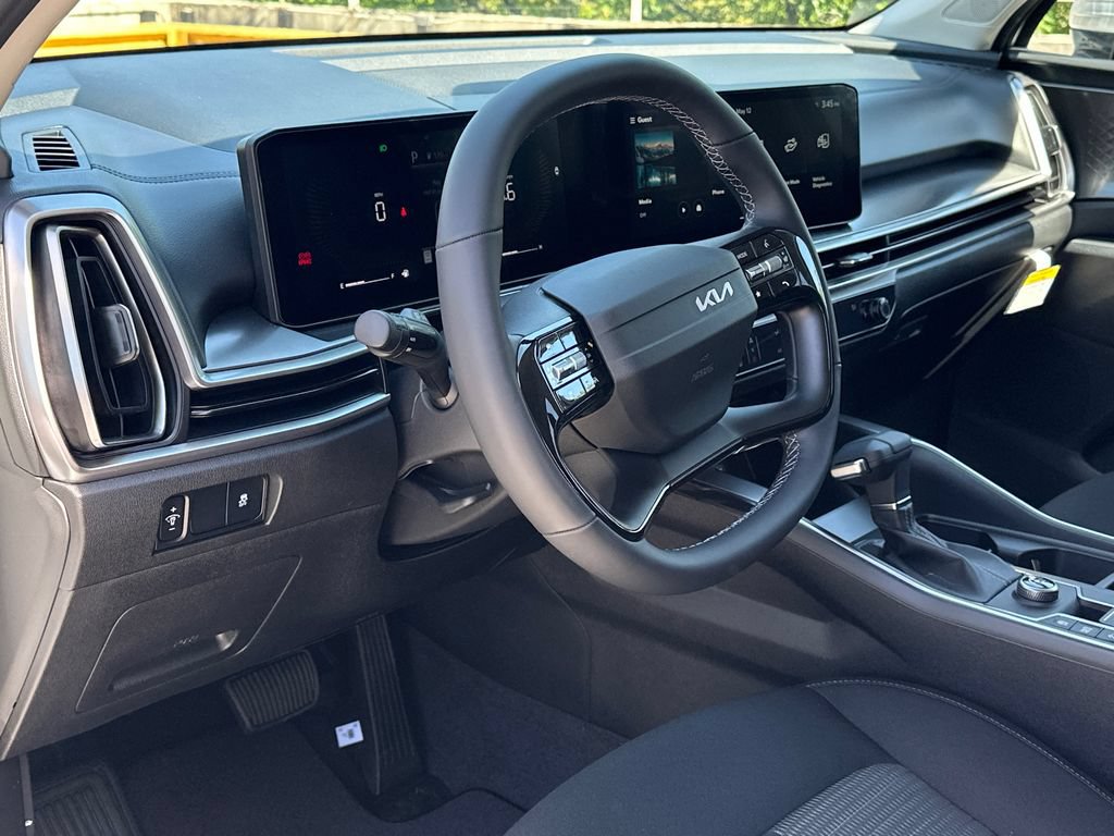 New 2026 Kia Sorento LX FWD image 15