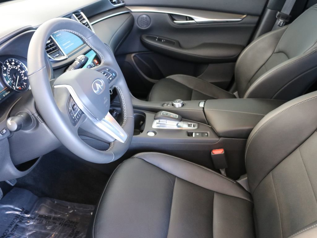 Certified 2025 INFINITI QX55 Luxe w/ Cargo Package AWD/4WD image 15