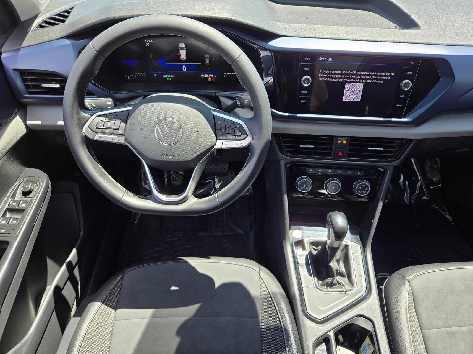 Used 2023 Volkswagen Taos SE FWD image 11