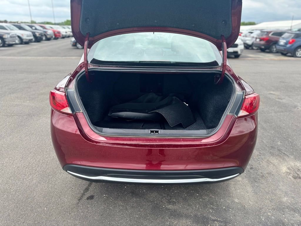 Used 2017 Chrysler 200 Limited Platinum w/ Comfort & Convenience Group FWD image 40