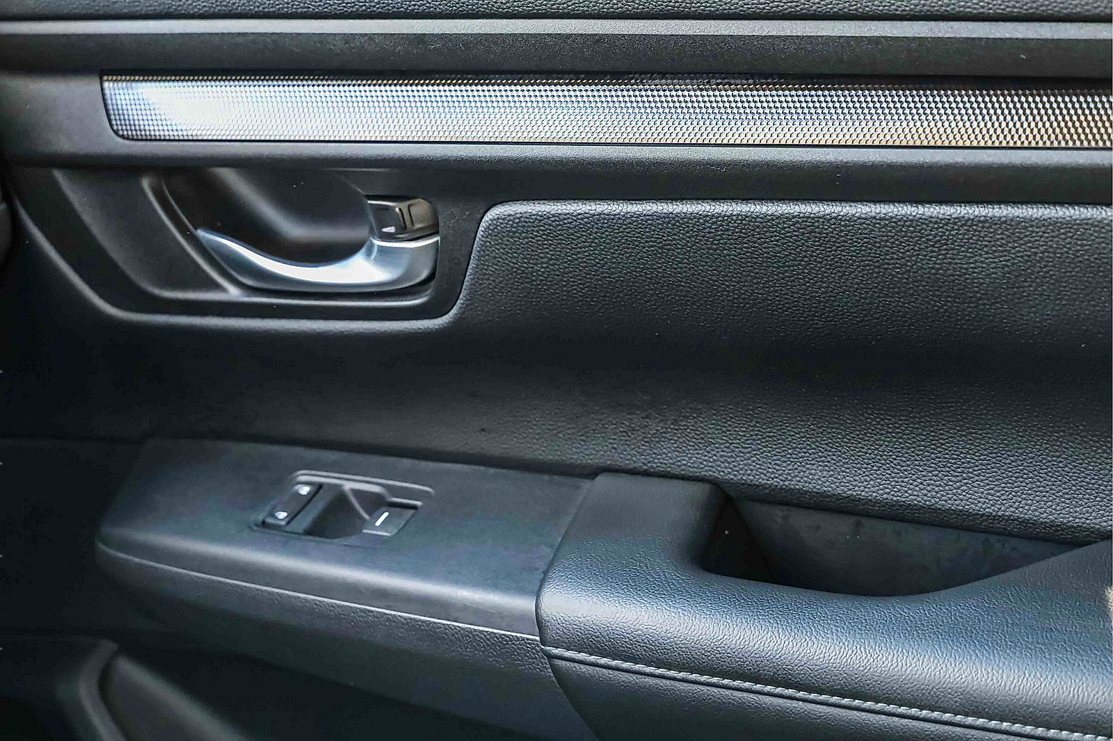 Used 2023 Honda CR-V EX image 17