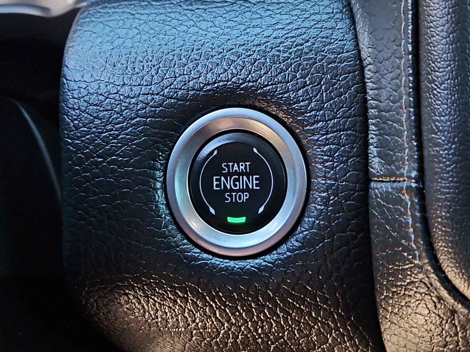 Used 2024 GMC Yukon XL Denali w/ Denali Reserve Package AWD/4WD image 24