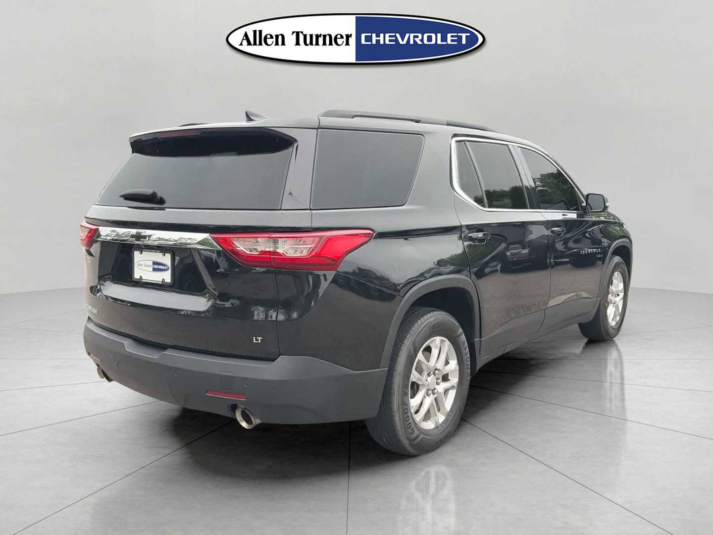 Used 2020 Chevrolet Traverse LT FWD image 4