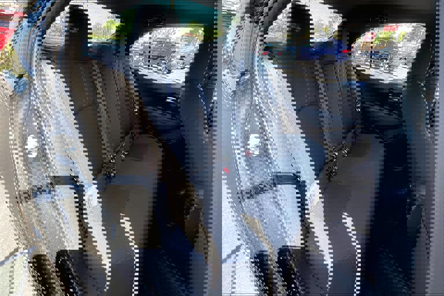 Used 2020 Toyota Corolla SE image 18