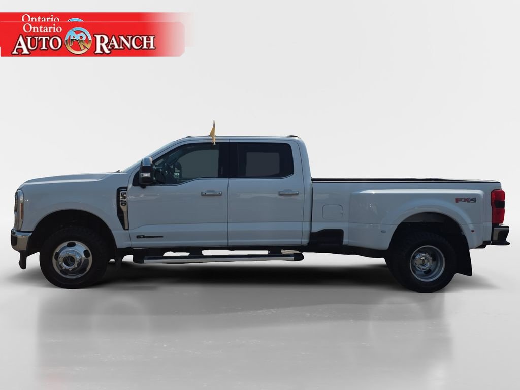Certified 2024 Ford F350 4x4 Crew Cab DRW Super Duty image 2