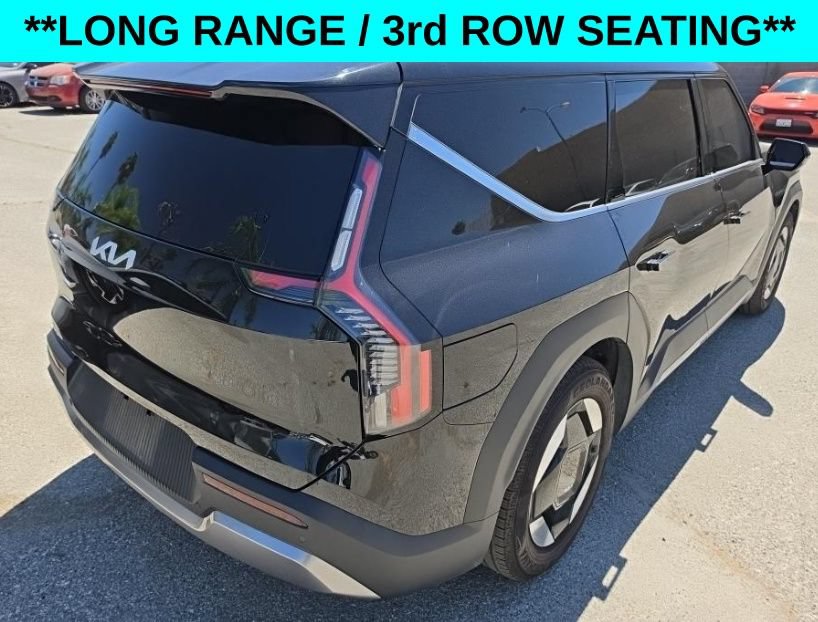 Used 2024 Kia EV9 Light Long Range RWD image 4