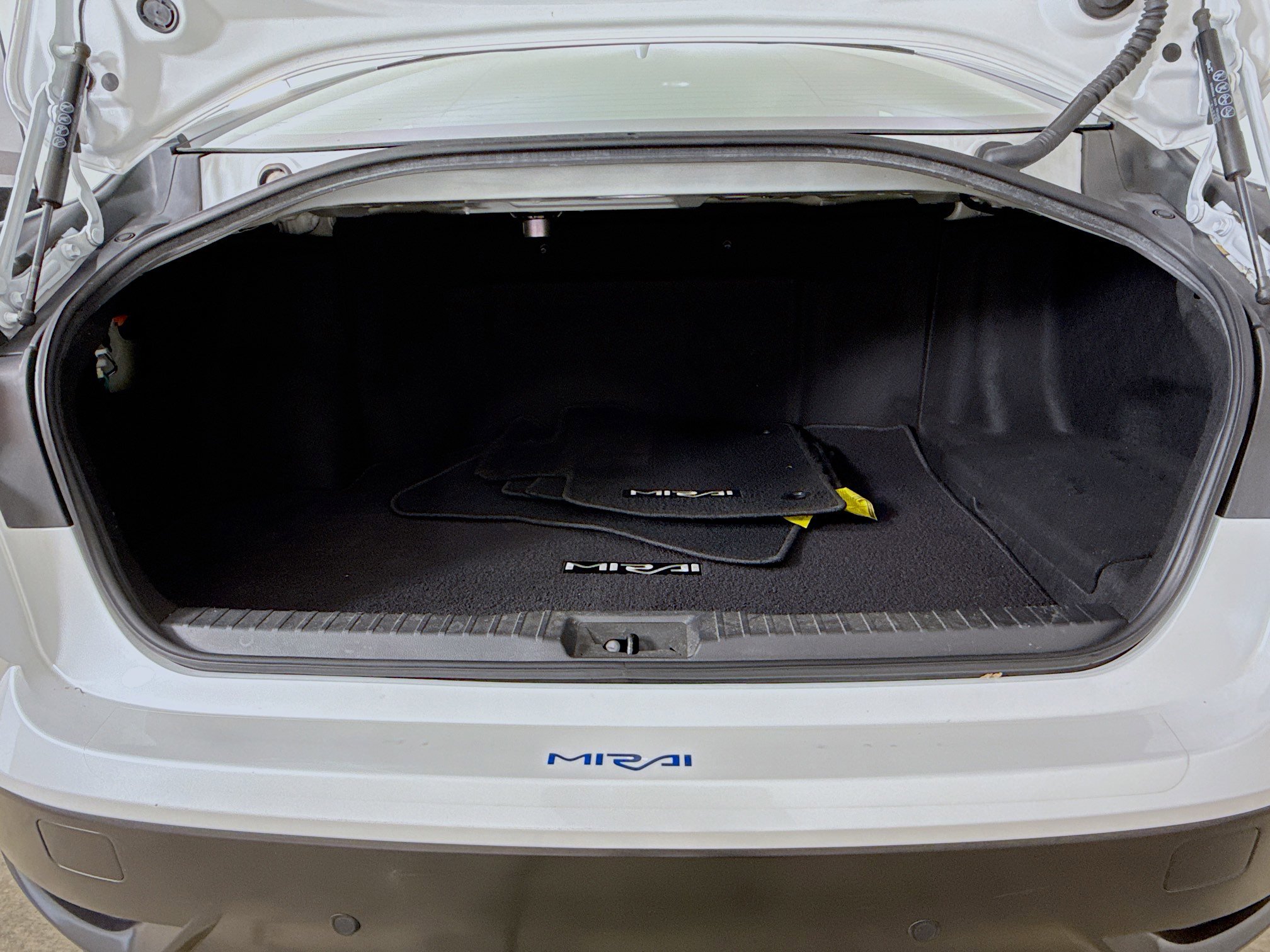 Used 2023 Toyota Mirai XLE w/ Advanced Technology Package image 26