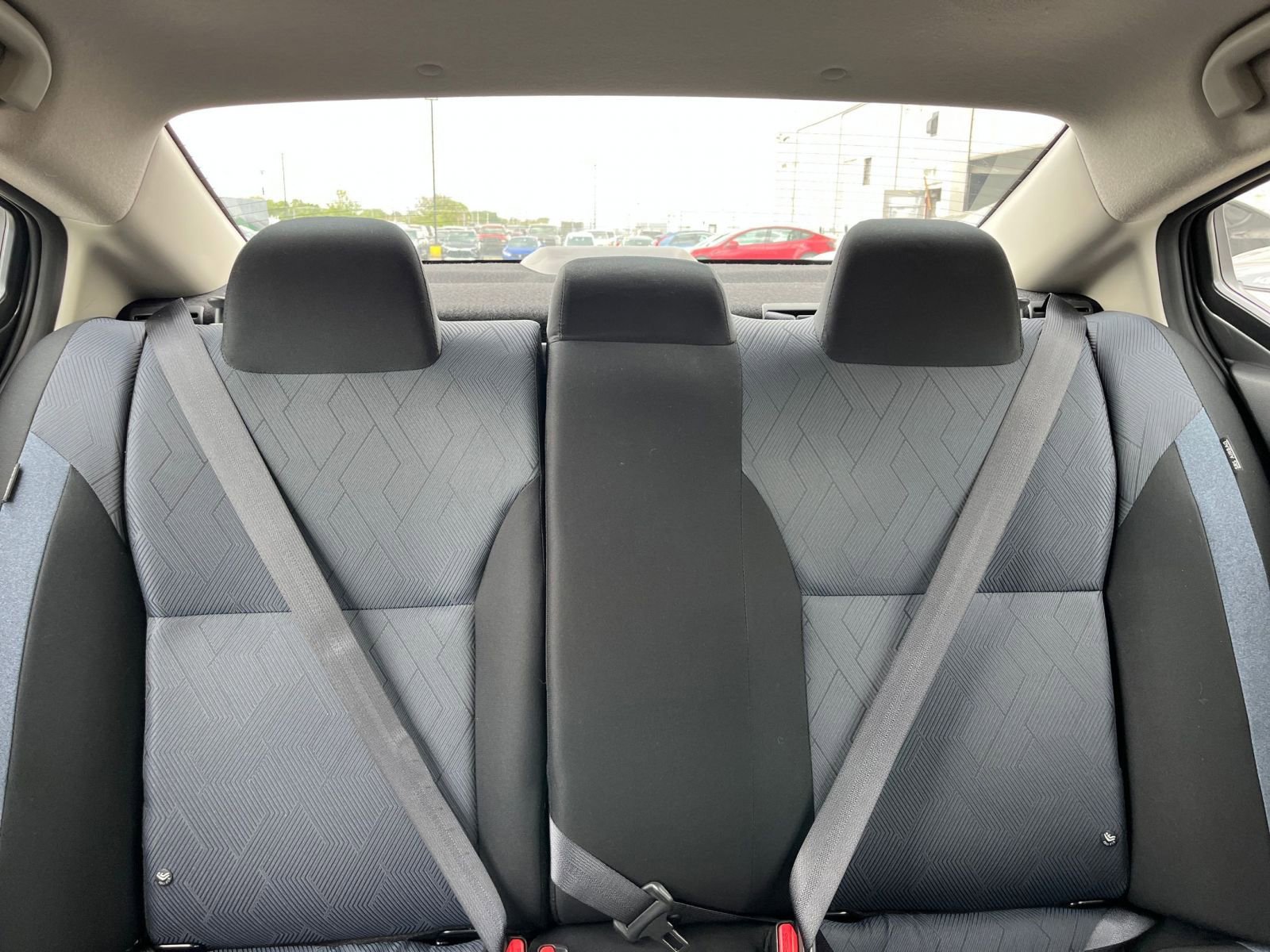 Used 2025 Nissan Versa SV FWD image 37