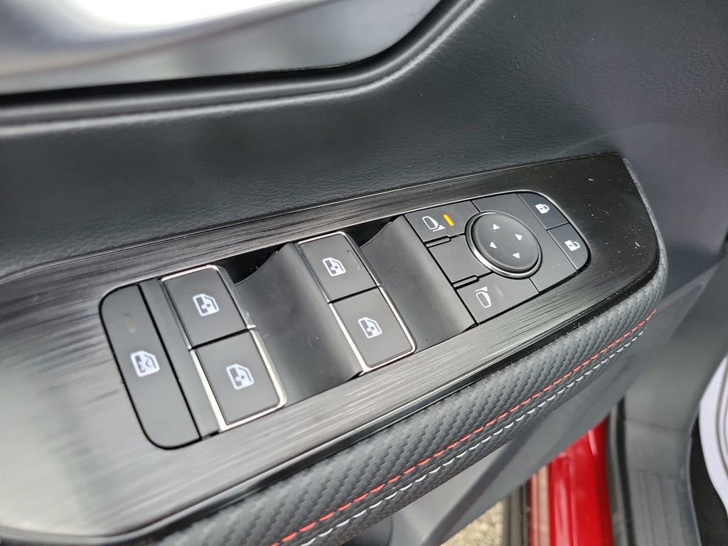 New 2026 Nissan Kicks SR image 22