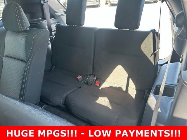 Used 2022 Mitsubishi Outlander ES image 16