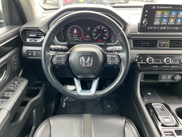 Used 2025 Honda Pilot EX-L image 19