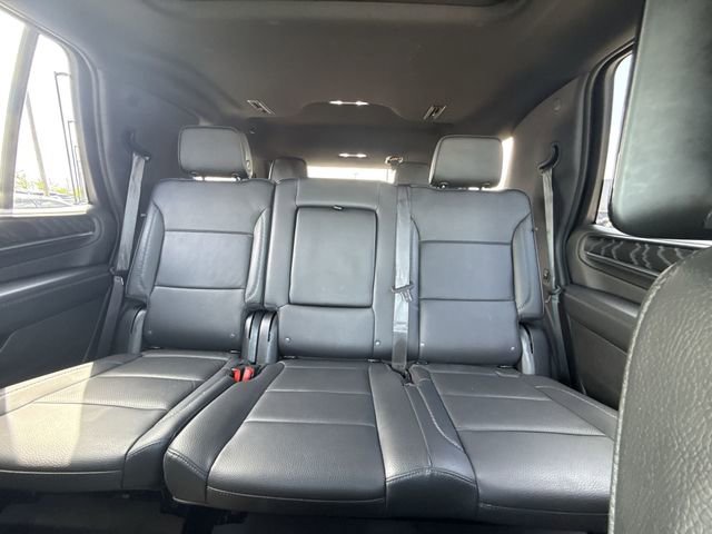 Used 2023 GMC Yukon Denali w/ Advanced Technology Package image 22
