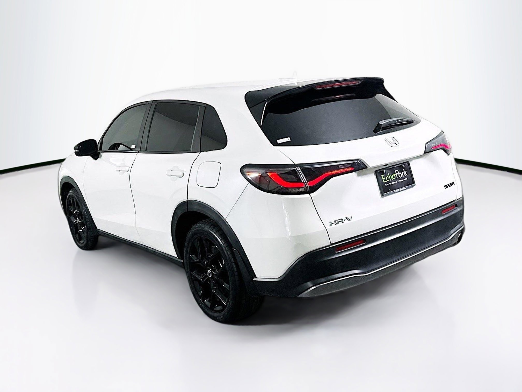 Used 2023 Honda HR-V Sport image 5