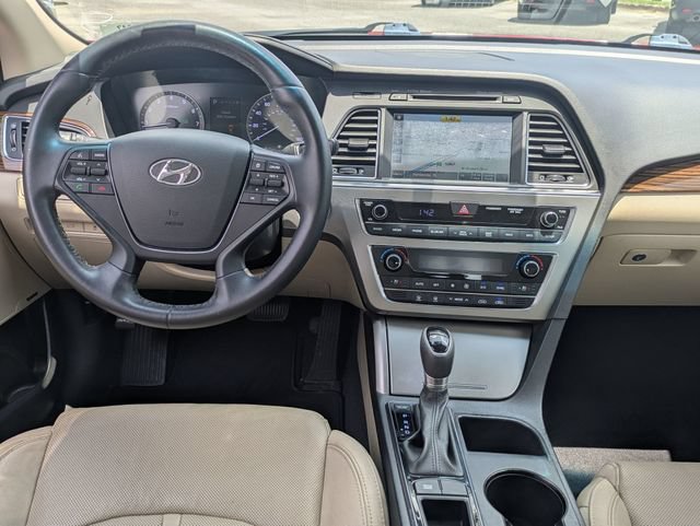 Used 2017 Hyundai Sonata Limited w/ Tech Package 03 FWD image 32