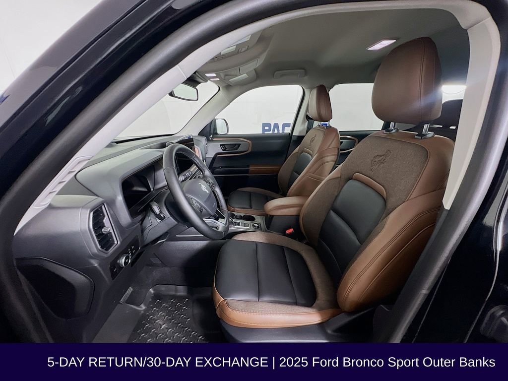 Used 2025 Ford Bronco Sport Outer Banks AWD/4WD image 13