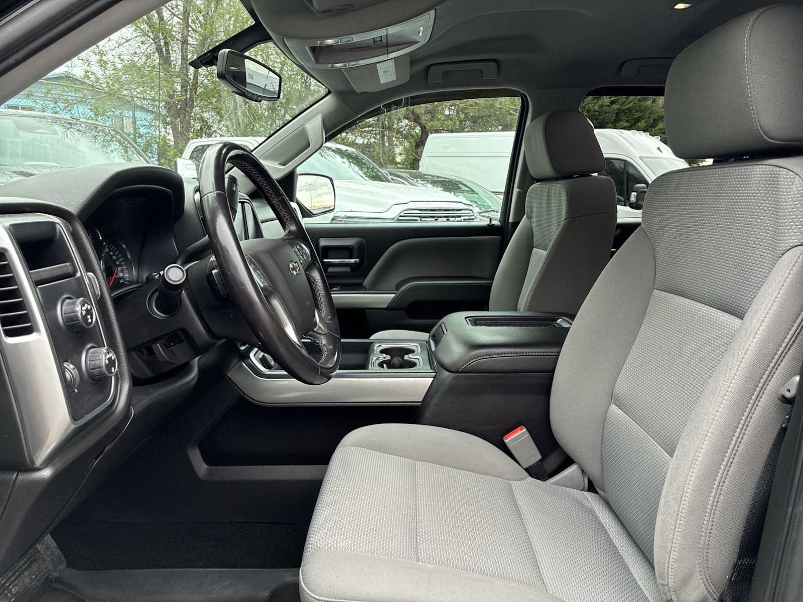 Used 2018 Chevrolet Silverado 1500 LT w/ LT Fleet Plus Package AWD/4WD image 13