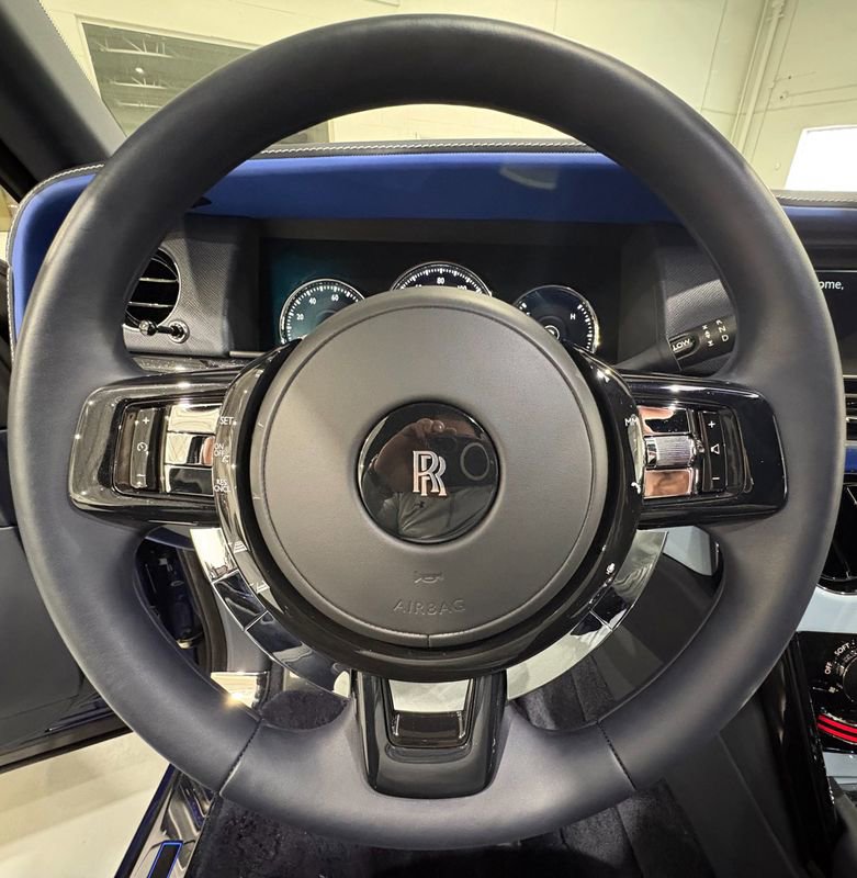 Used 2024 Rolls-Royce Cullinan Black Badge w/ Leather Finishing Pack image 13