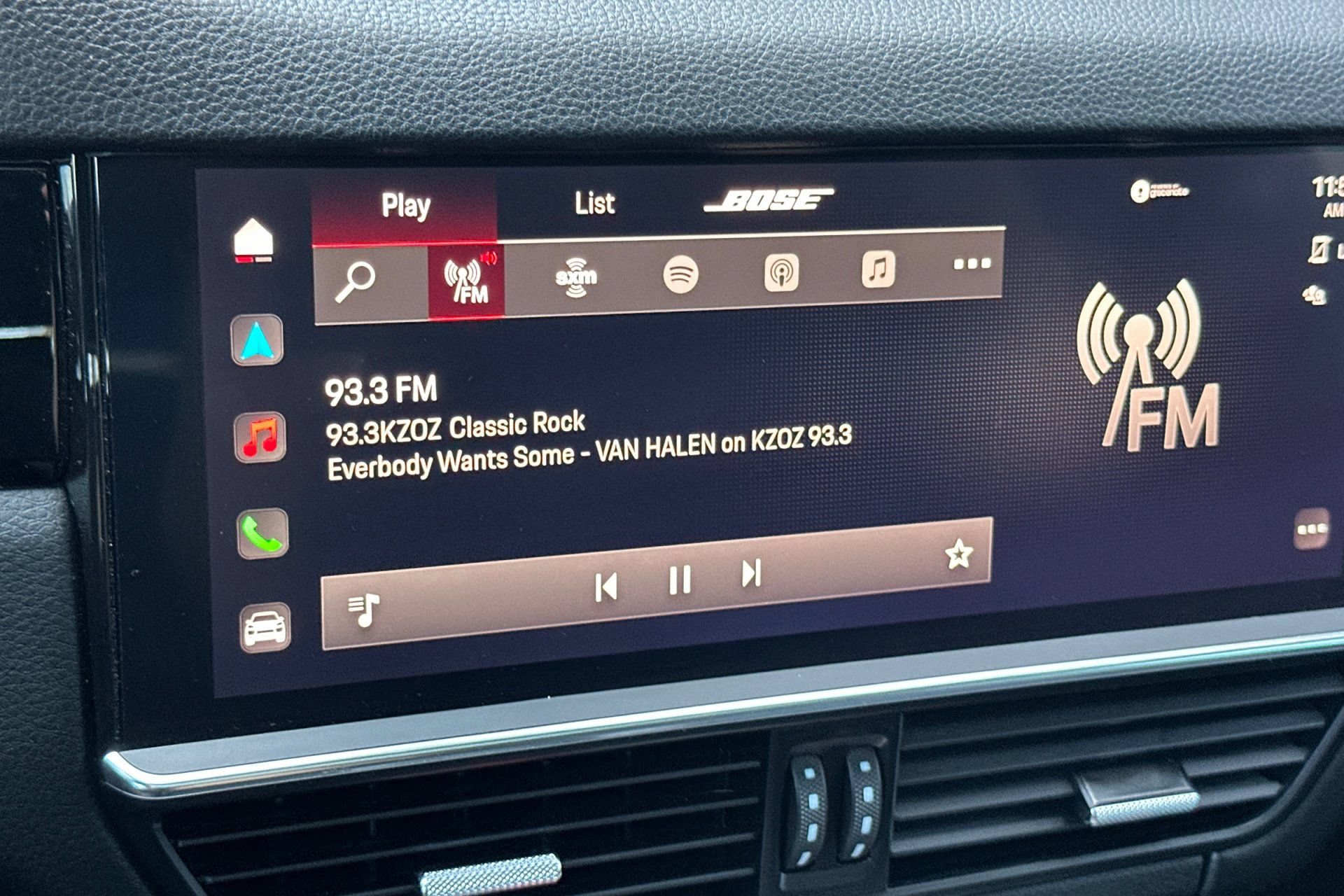 Certified 2023 Porsche Cayenne AWD/4WD image 23