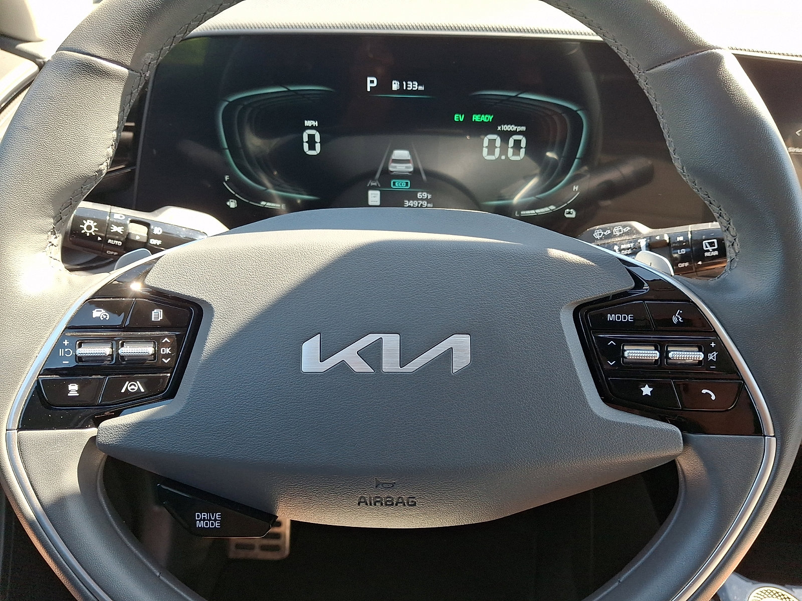 Used 2023 Kia Niro EX Touring FWD image 20
