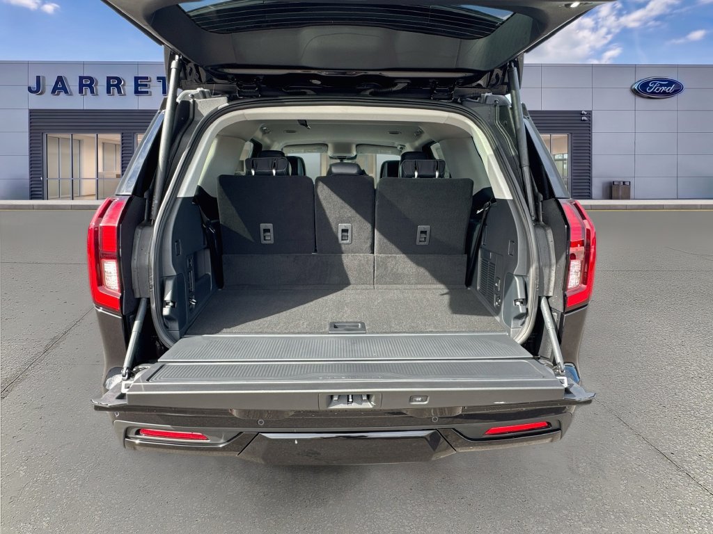 New 2027 Ford Expedition Platinum RWD image 27