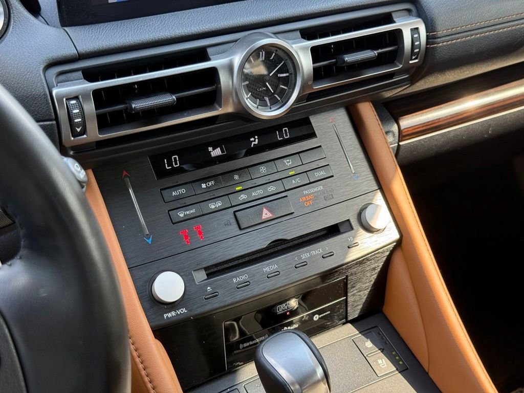 Certified 2023 Lexus RC 350 RWD image 33