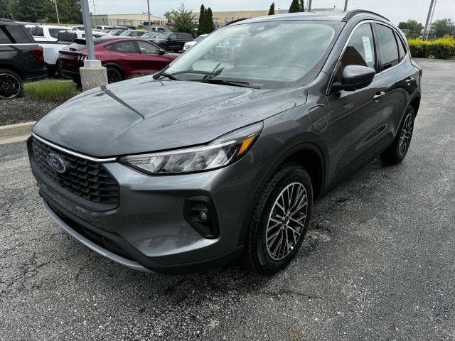New 2025 Ford Escape SE