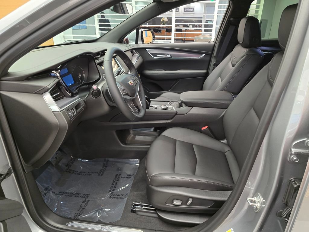 New 2025 Cadillac XT5 Luxury image 20