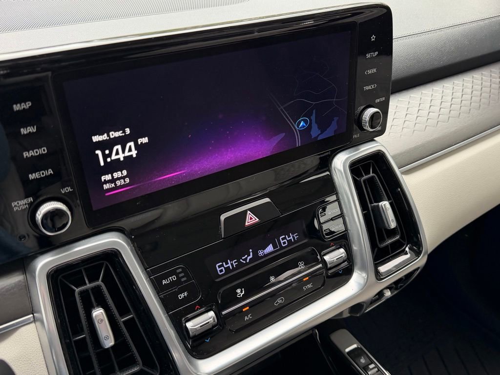 Used 2023 Kia Sorento SX image 22