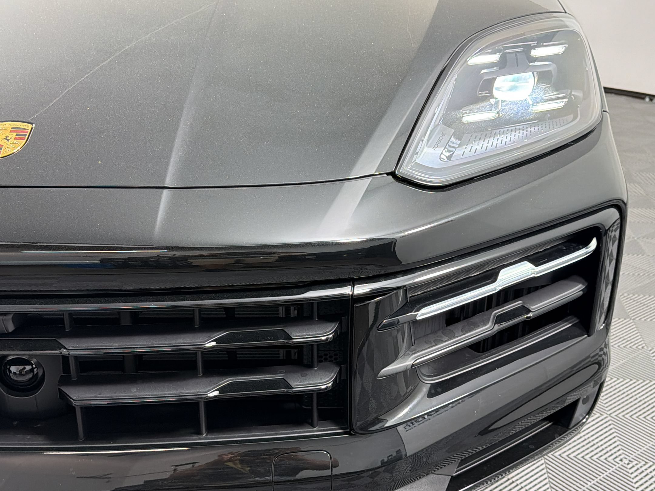 Used 2026 Porsche Cayenne AWD/4WD image 11