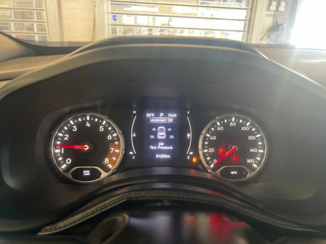 Used 2020 Jeep Renegade Sport w/ Sport Appearance Group AWD/4WD image 16
